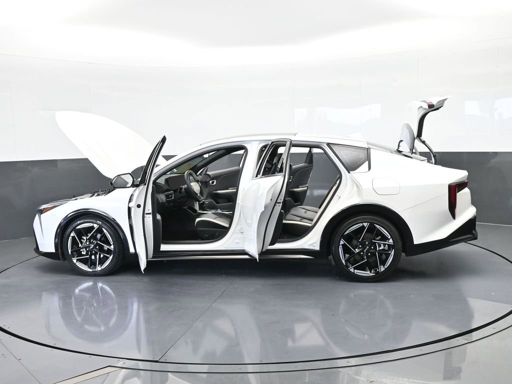 Used 2025 Kia K4 GT-Line w/ GT-Line Premium Package image 74