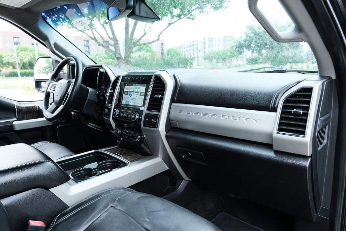 Used 2019 Ford F250 Lariat w/ Lariat Ultimate Package AWD/4WD image 39