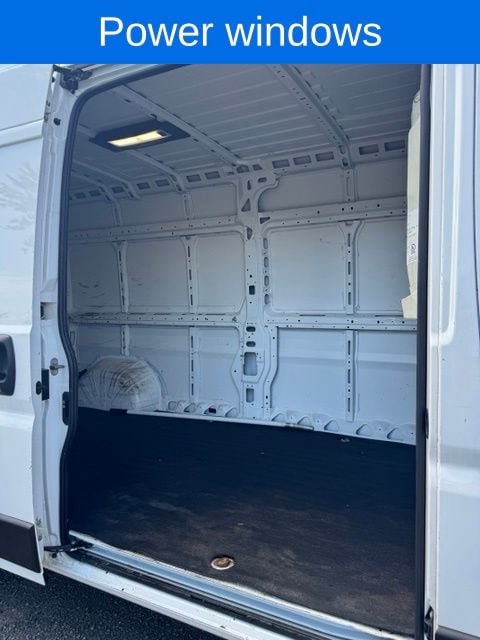 Used 2023 RAM ProMaster 2500 w/ Convenience Group FWD image 24