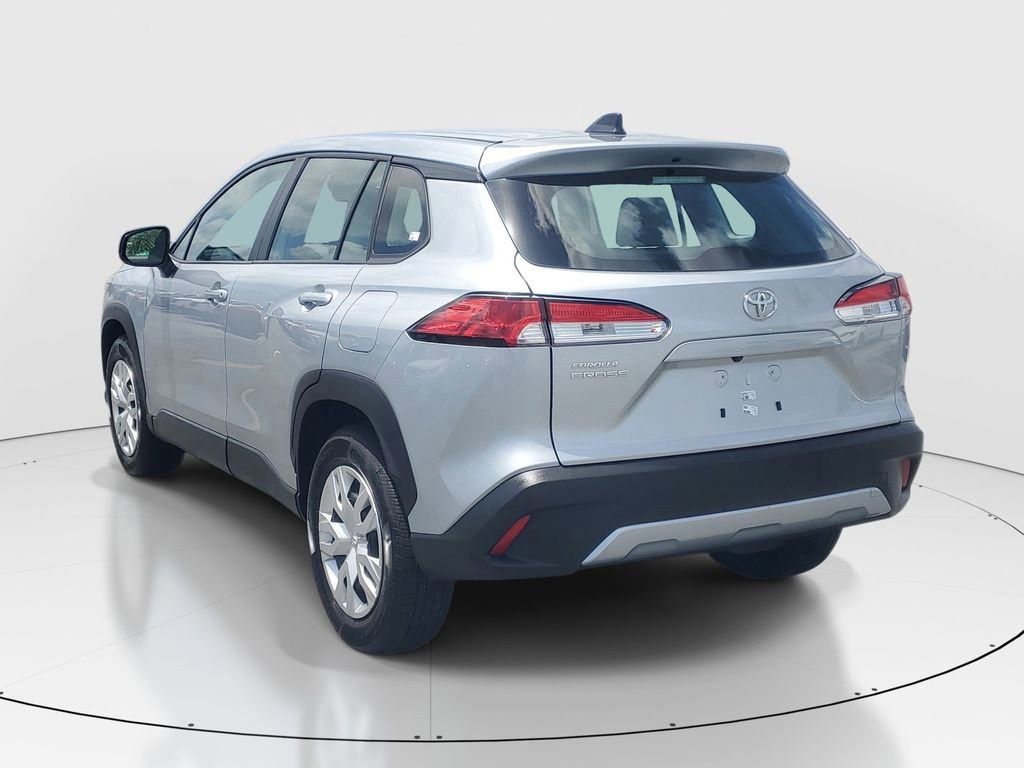 Used 2025 Toyota Corolla Cross L FWD image 5