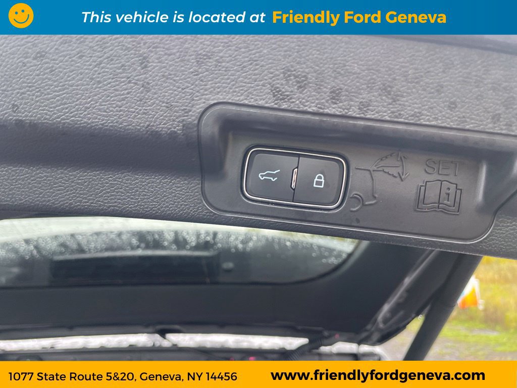 Used 2023 Ford Explorer ST-Line w/ Class IV Trailer Tow Package AWD/4WD image 11