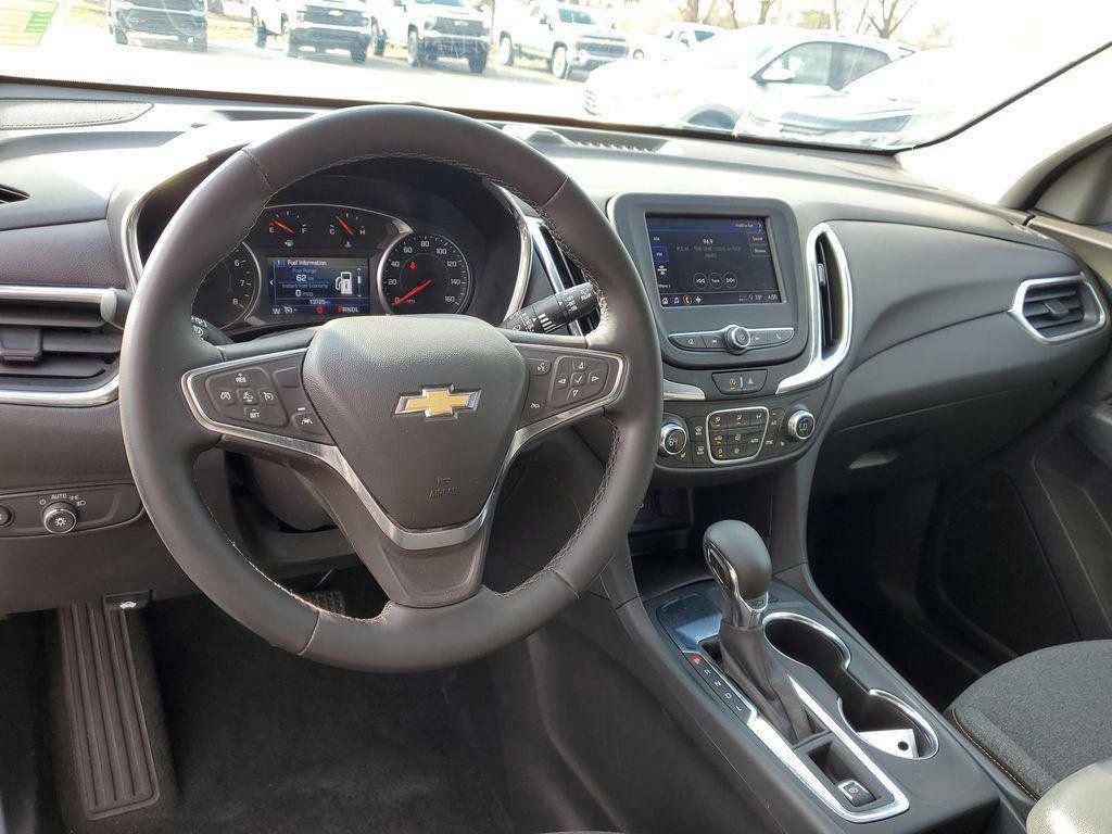 Used 2024 Chevrolet Equinox LT FWD image 7