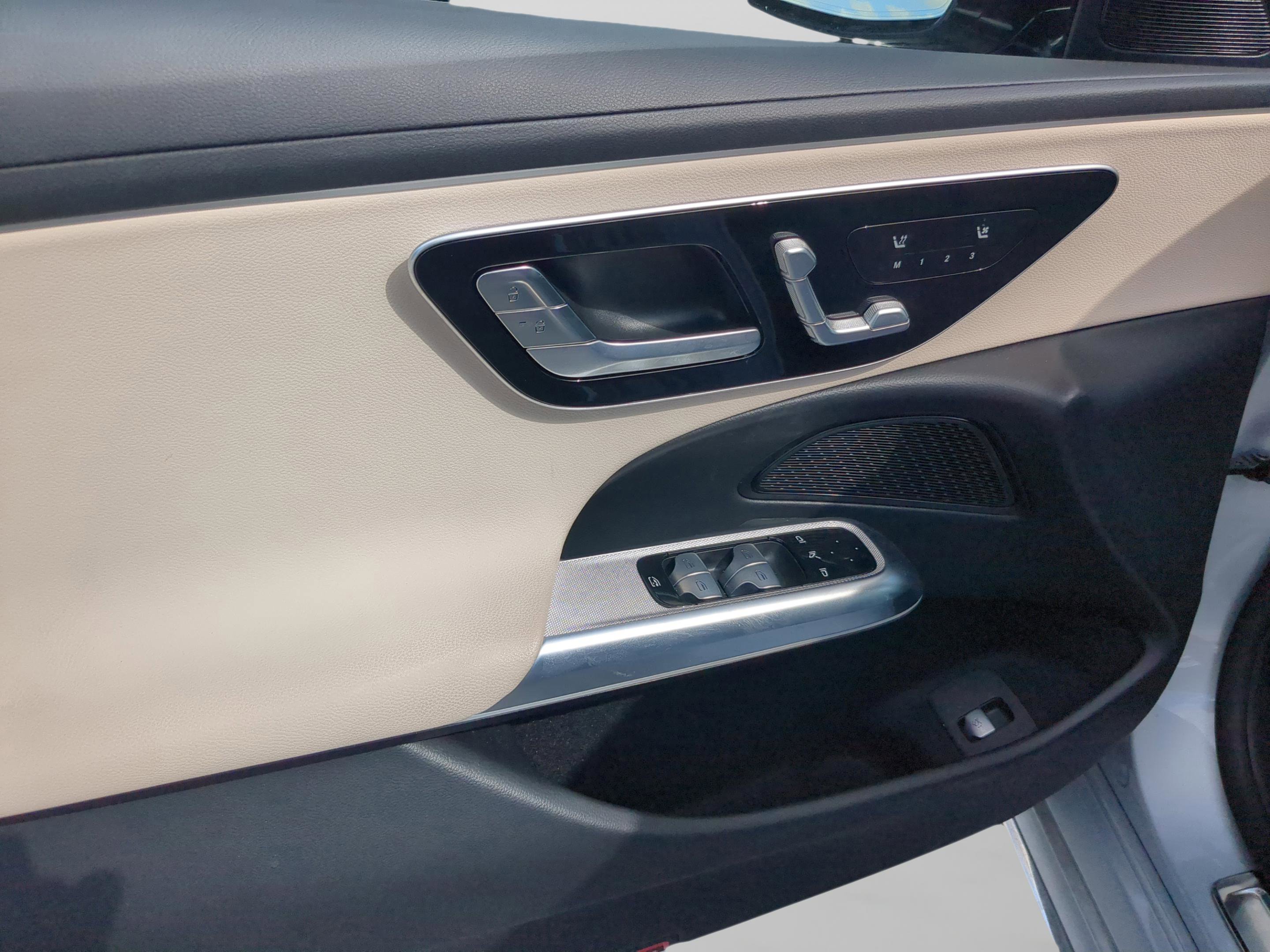 Certified 2025 Mercedes-Benz E 350 4MATIC Sedan image 24