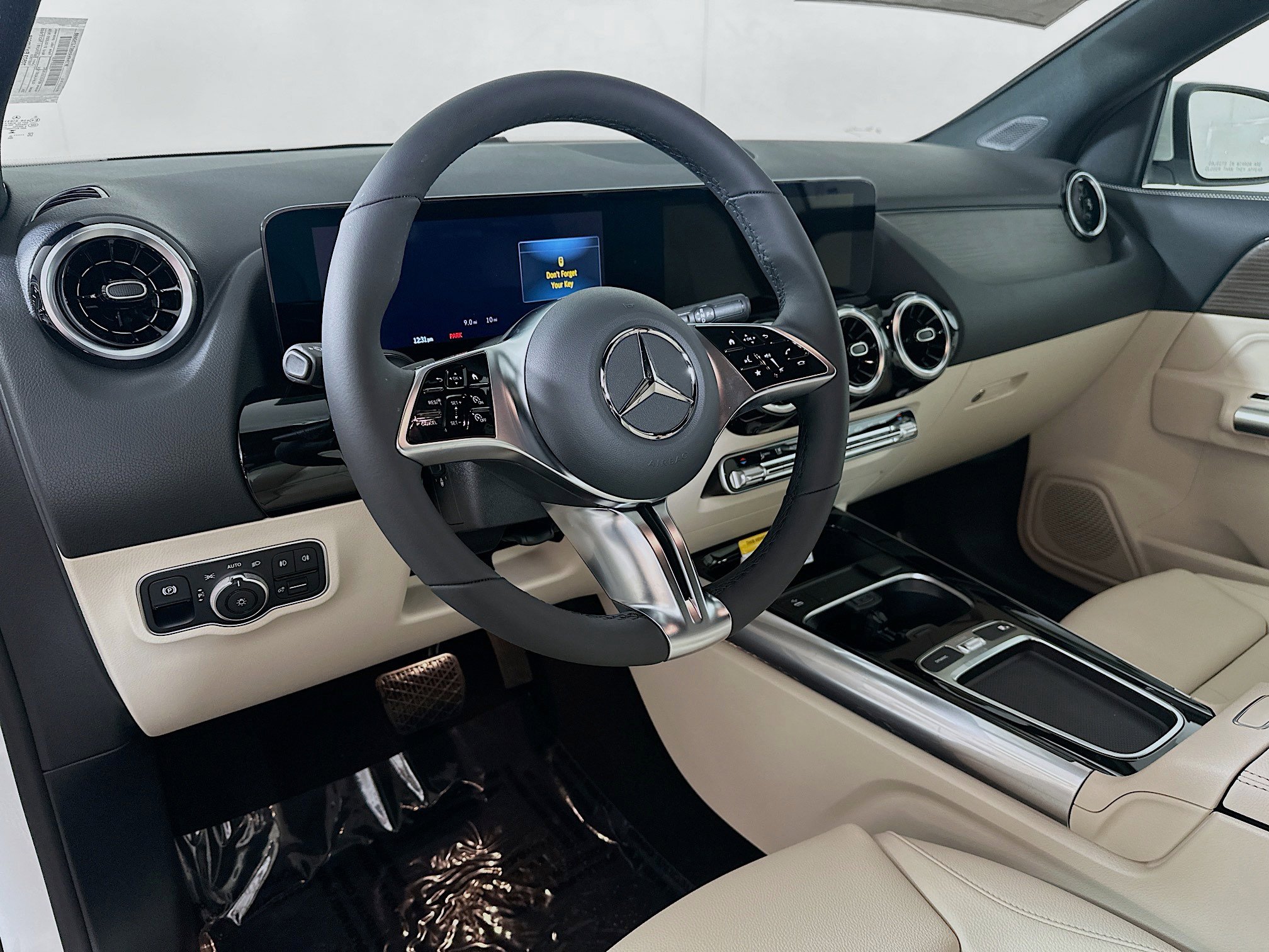 New 2026 Mercedes-Benz GLA 250 4MATIC image 9