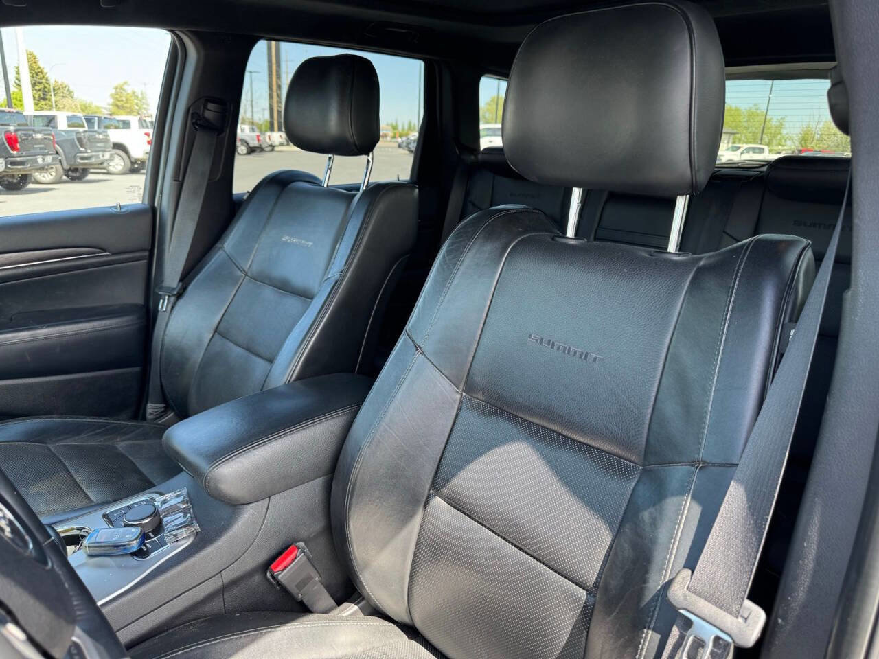 Used 2014 Jeep Grand Cherokee Summit AWD/4WD image 10
