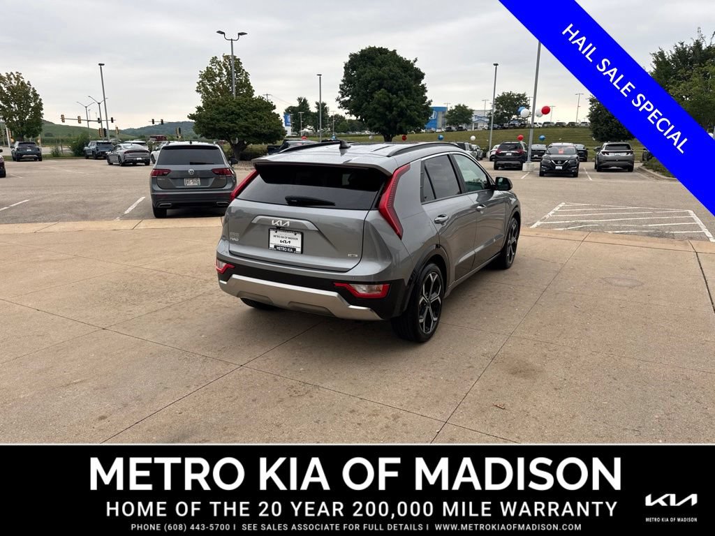 Used 2025 Kia Niro EX Touring FWD image 5