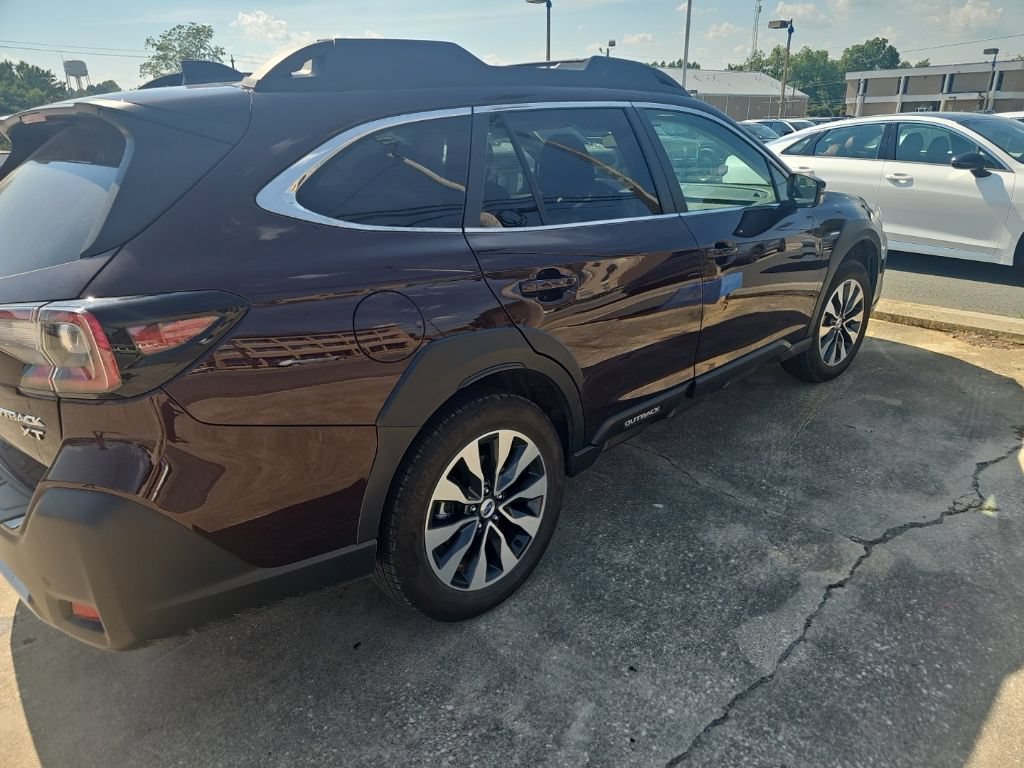 Used 2024 Subaru Outback Limited XT AWD/4WD image 8