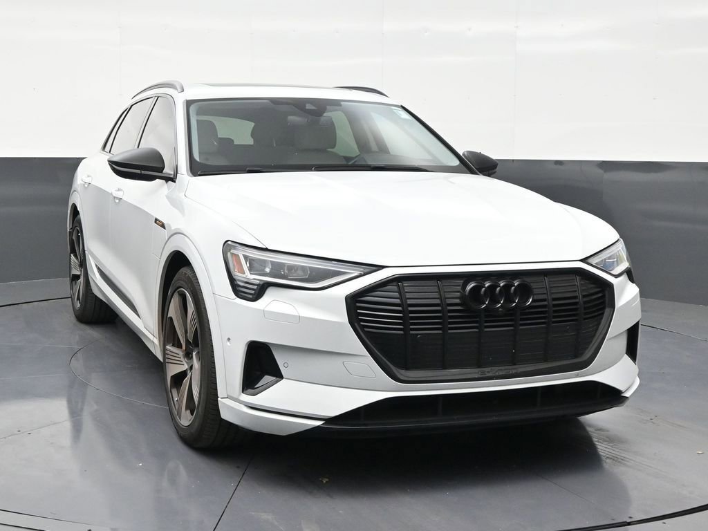 Used 2023 Audi e-tron Premium Plus w/ Premium Plus Package image 7