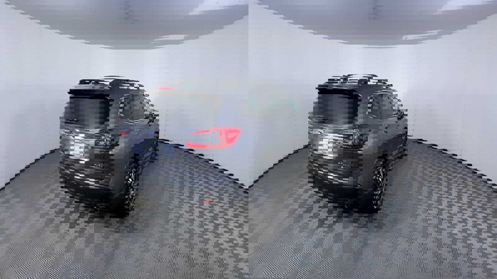 Used 2023 Subaru Ascent Limited w/ Technology Package image 8