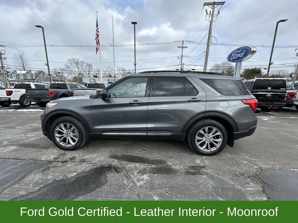 Certified 2022 Ford Explorer XLT w/ Equipment Group 202A image 8