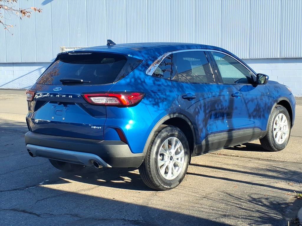 Certified 2023 Ford Escape Active w/ Tech Pack #2 image 6