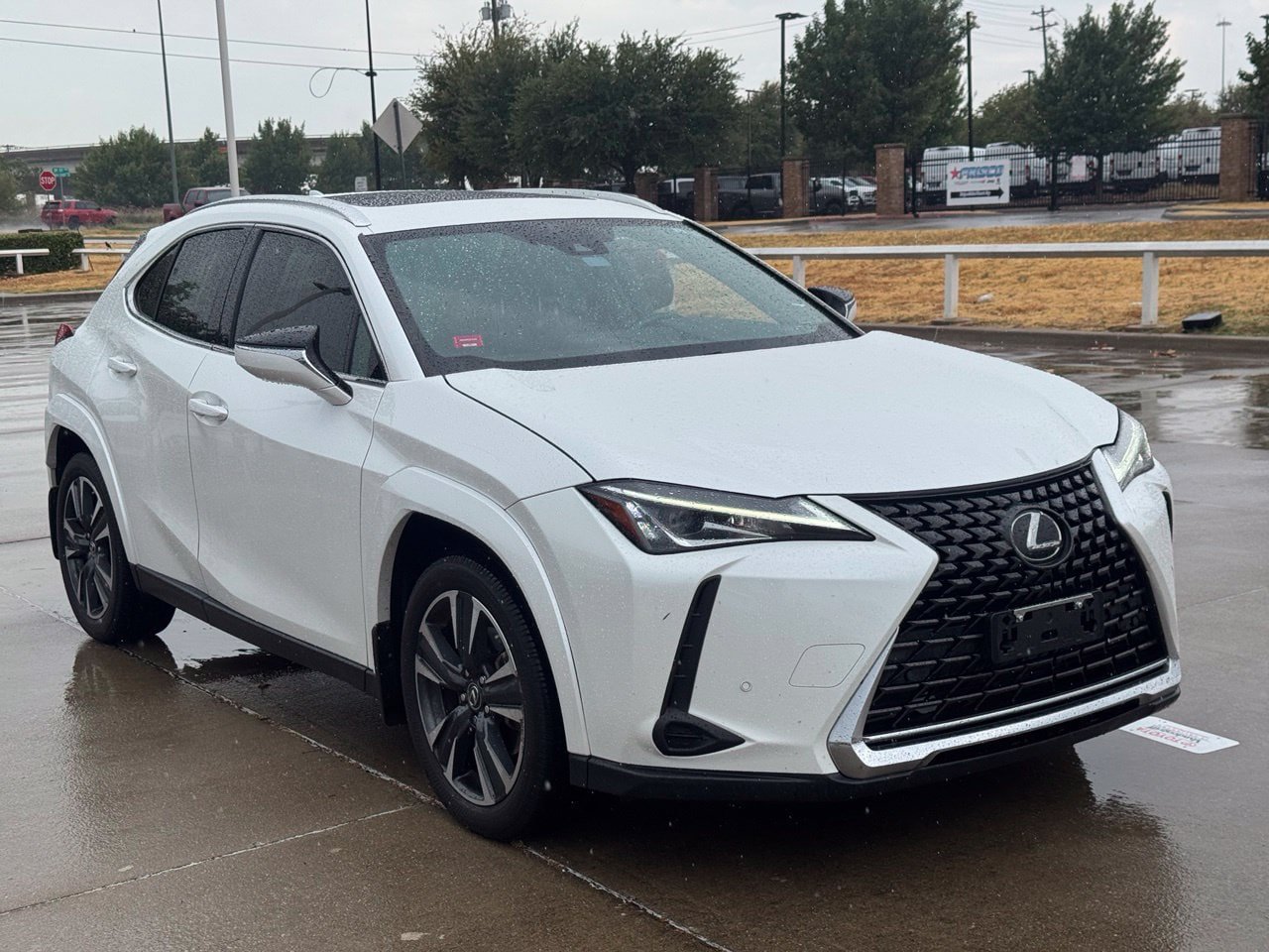 Used 2022 Lexus UX 200 w/ Premium Package FWD image 1