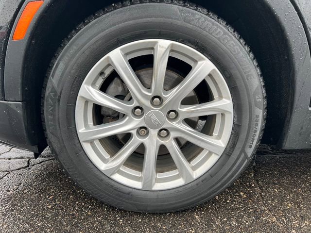 Used 2019 Cadillac XT4 Luxury w/ Cold Weather Package image 9