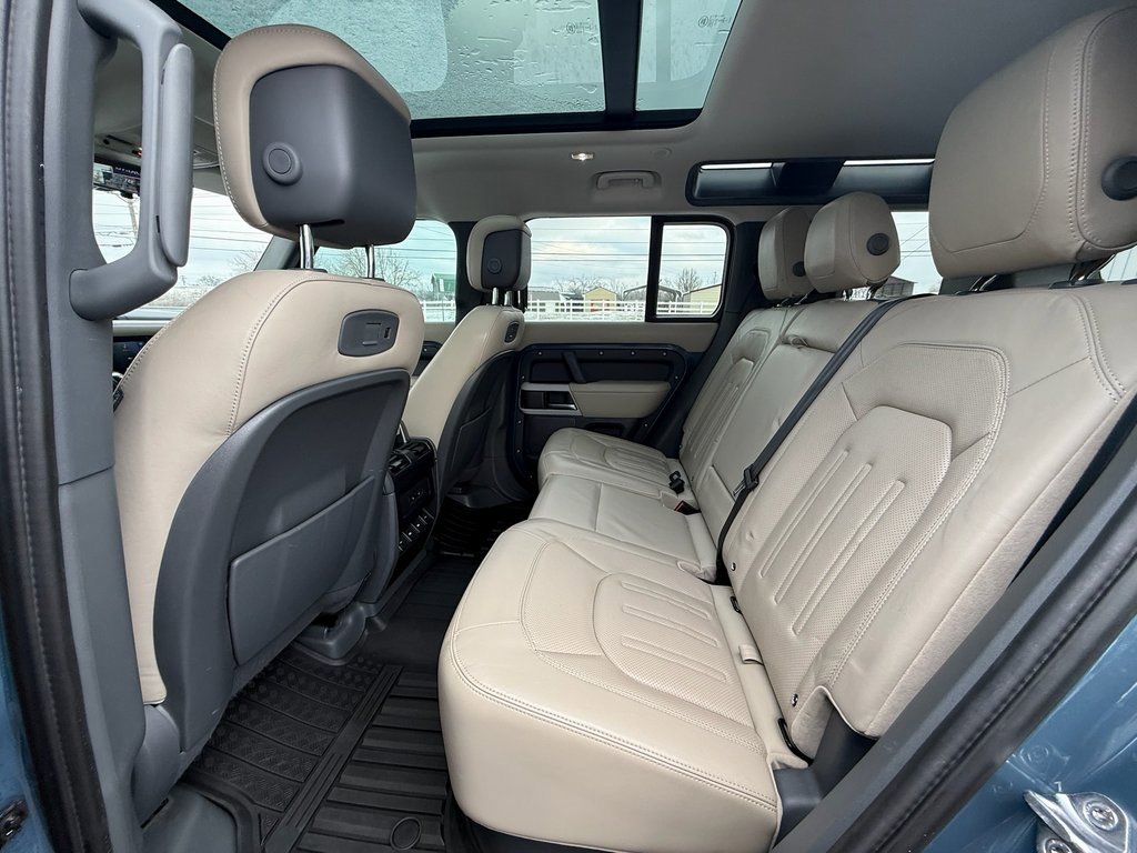 Used 2020 Land Rover Defender 110 HSE image 20