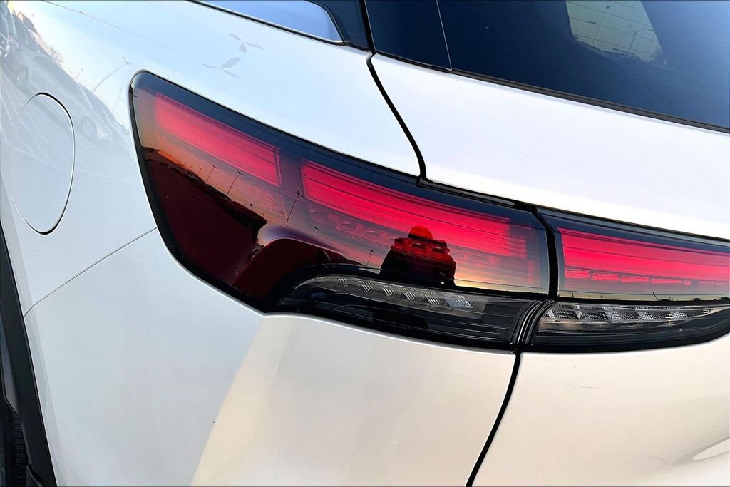 Certified 2025 INFINITI QX60 Luxe image 42