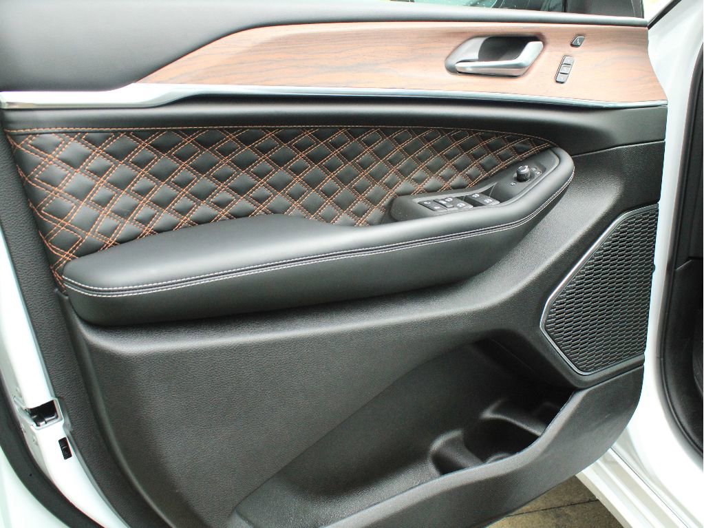 Certified 2025 Jeep Grand Cherokee L Summit image 9