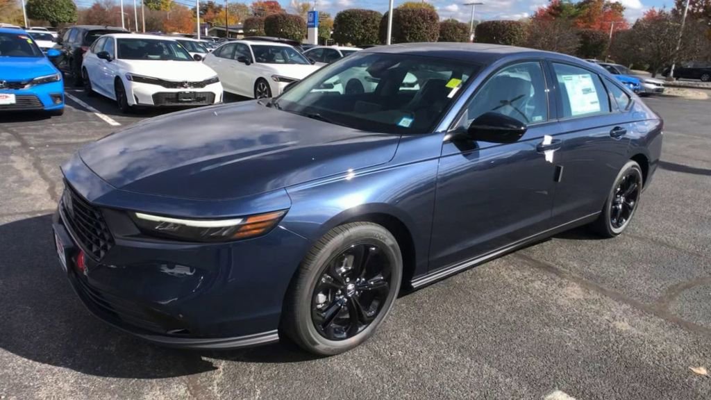 New 2025 Honda Accord SE image 4