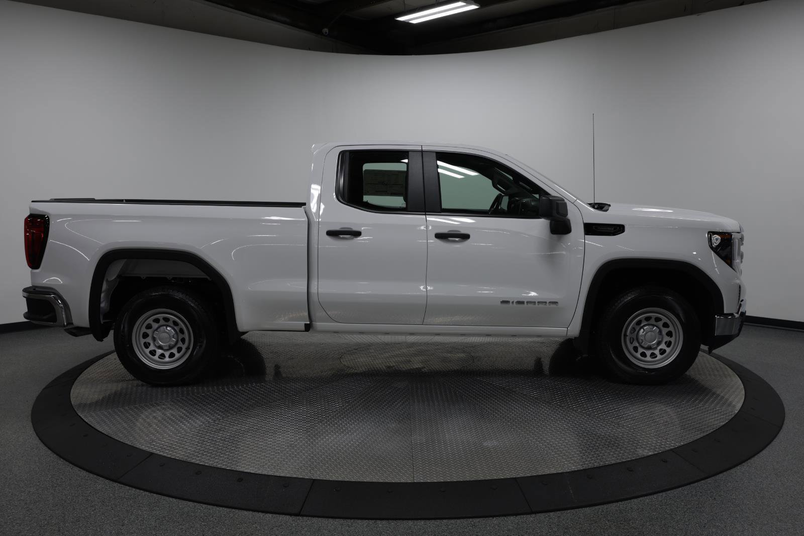 New 2026 GMC Sierra 1500 Pro w/ Trailering Package image 9