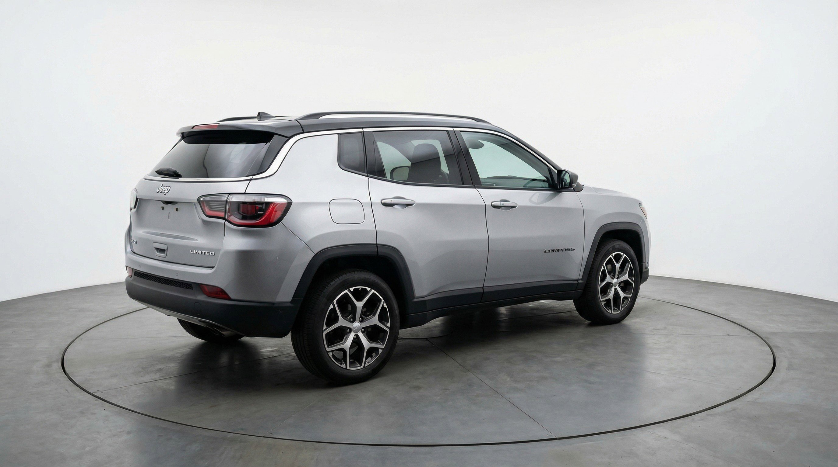 Used 2025 Jeep Compass Limited AWD/4WD image 9