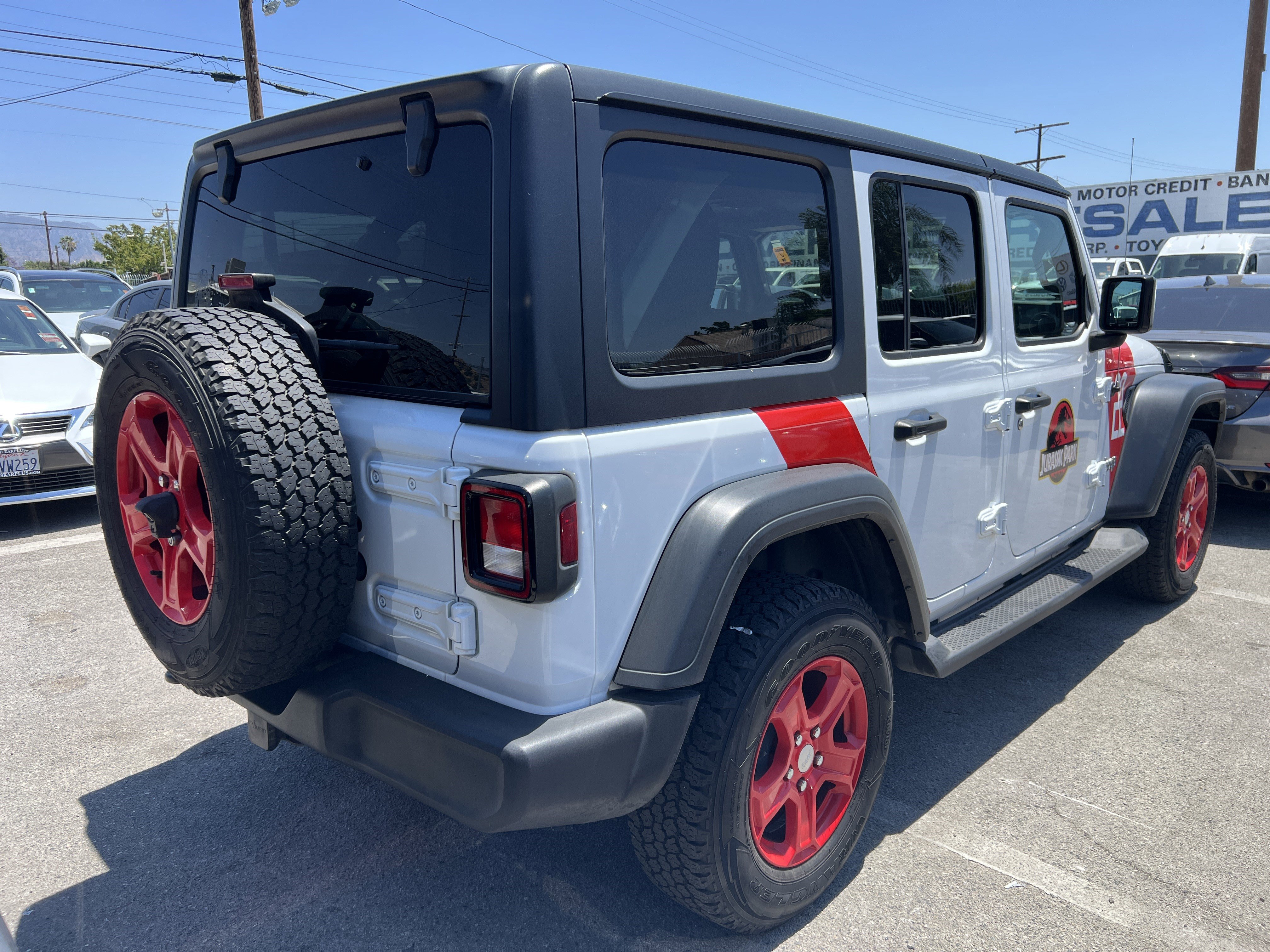 Used 2018 Jeep Wrangler Unlimited Sport S AWD/4WD image 8