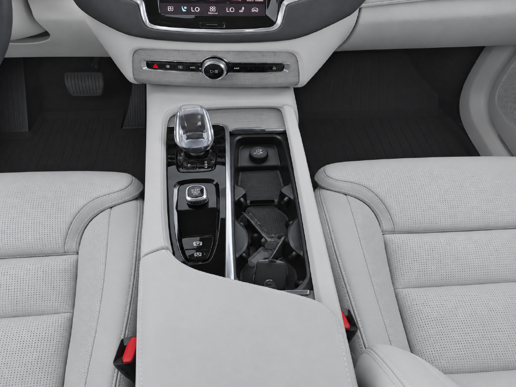 Certified 2024 Volvo XC90 B6 Ultimate w/ Protection Package AWD/4WD image 14
