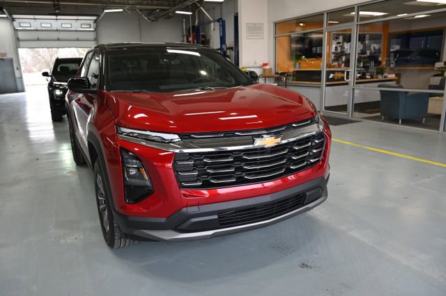 New 2026 Chevrolet Equinox LT w/ Convenience Package II image 3