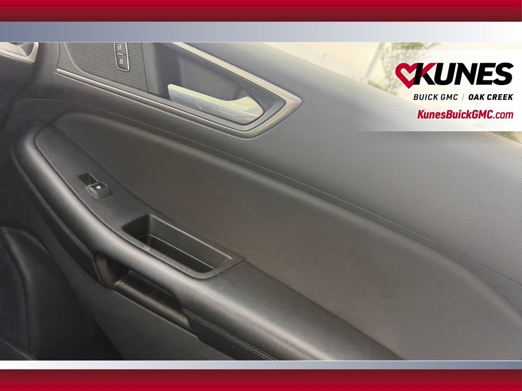 Used 2024 Ford Edge SEL AWD/4WD image 35