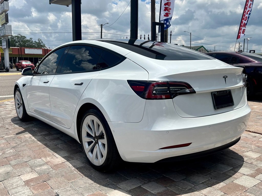 Used 2022 Tesla Model 3 image 8