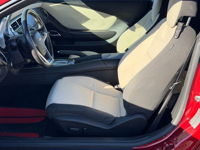 Used 2015 Chevrolet Camaro LT RWD image 21