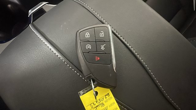 Used 2025 Buick Enclave Avenir w/ Trailering Package, 5000 lbs. FWD image 22