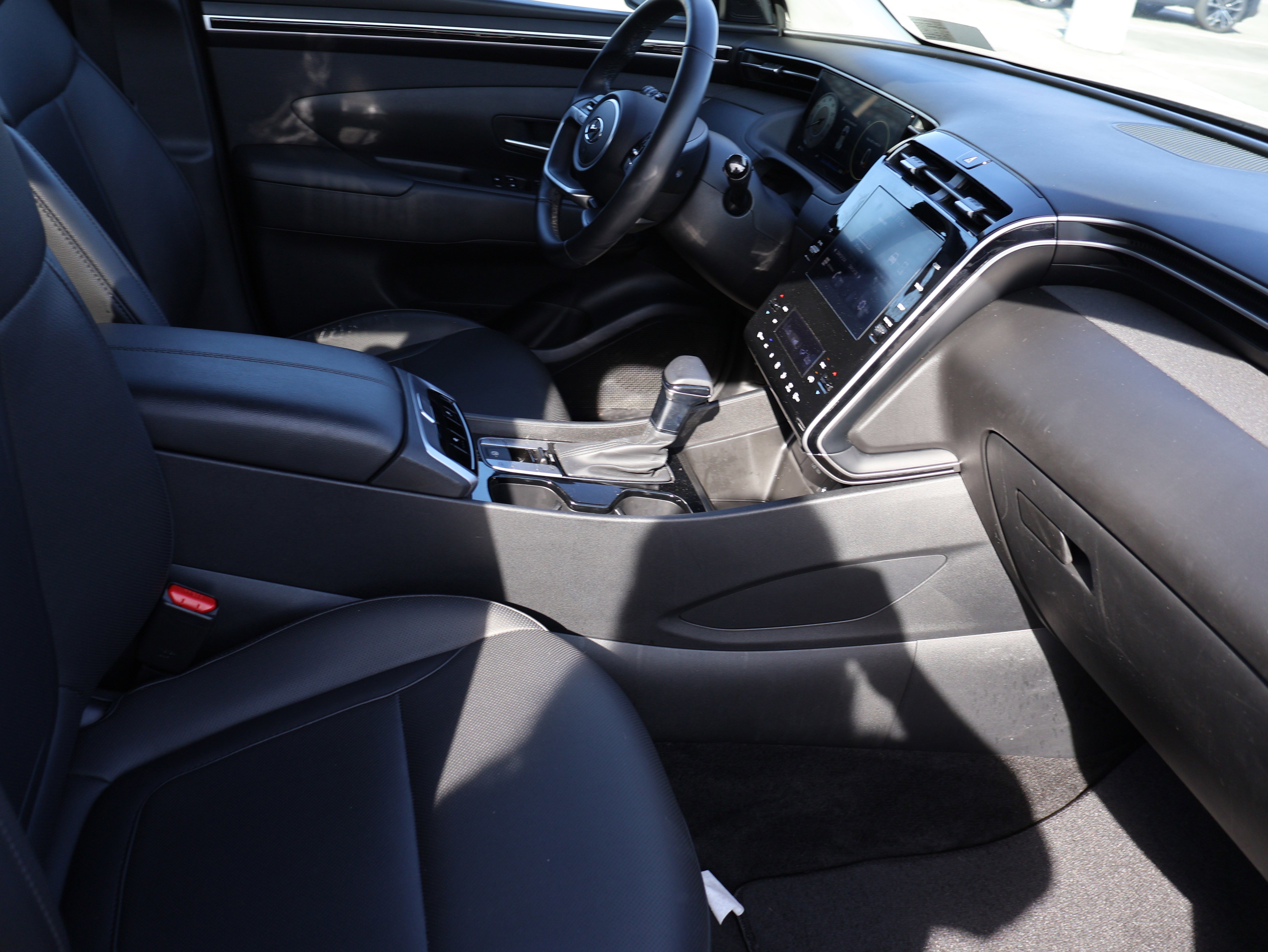 Used 2023 Hyundai Tucson SEL w/ Convenience Package image 11