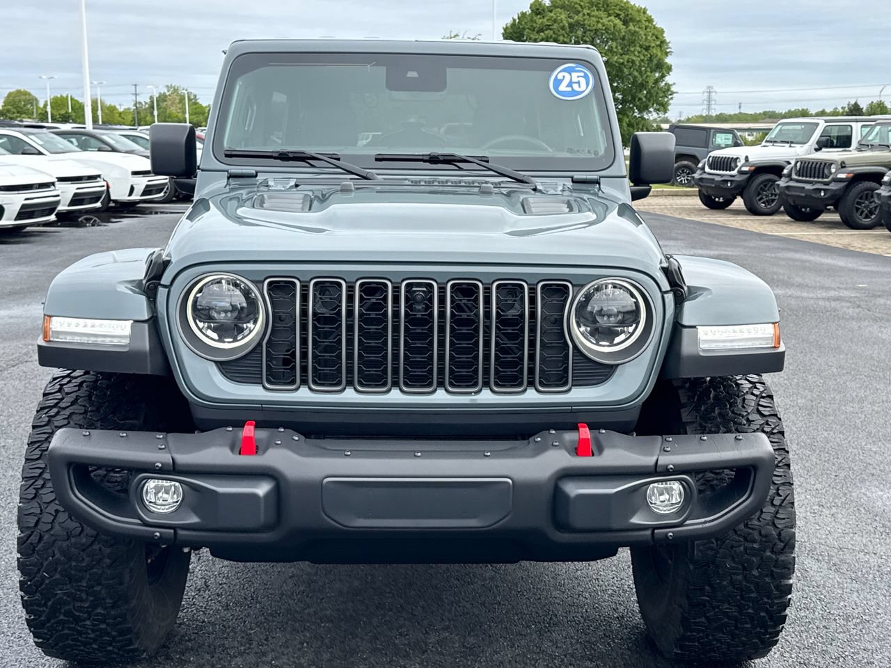 Used 2025 Jeep Wrangler Unlimited Rubicon AWD/4WD image 8