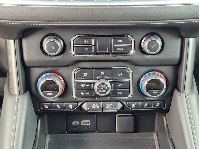 Used 2023 Chevrolet Suburban Premier image 21