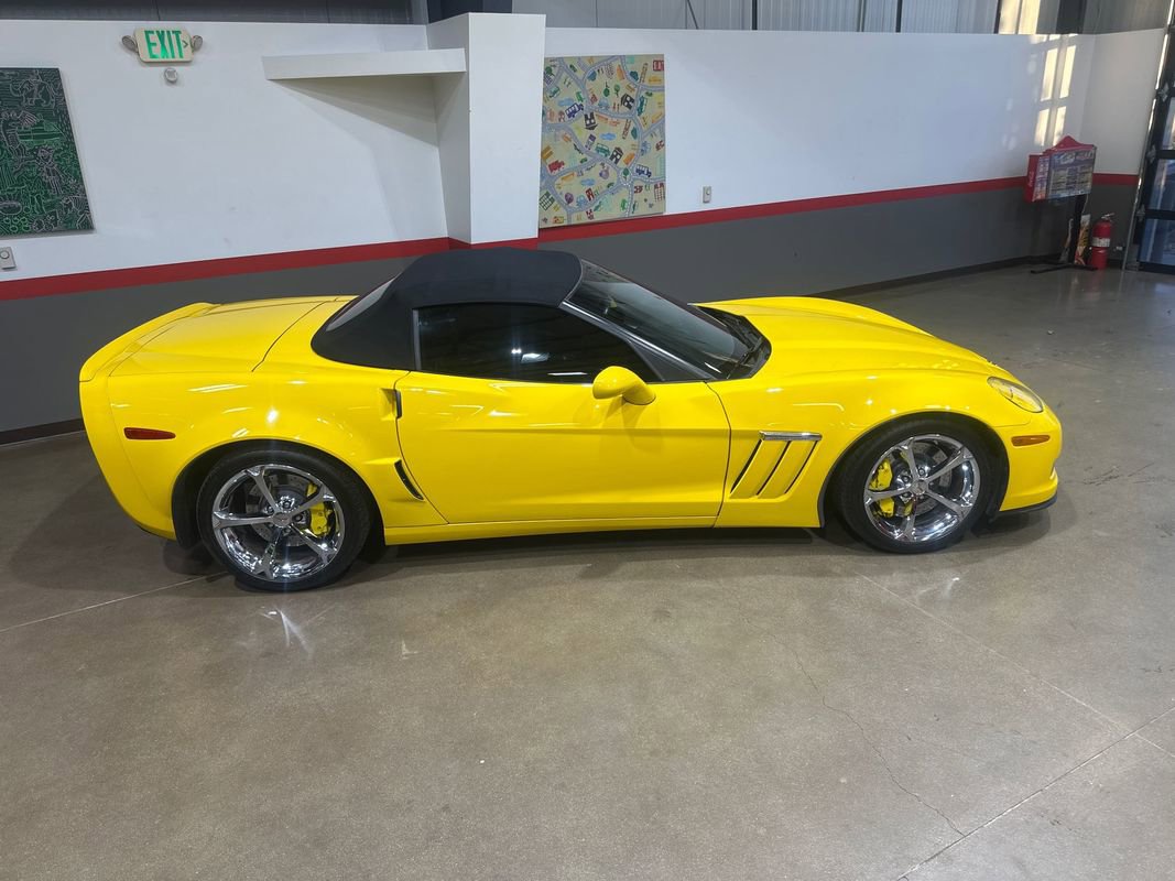 Used 2011 Chevrolet Corvette Grand Sport w/ Preferred Equipment Group image 23