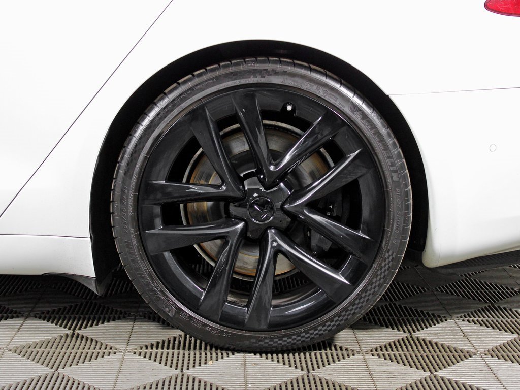 Used 2022 Tesla Model S Plaid image 38