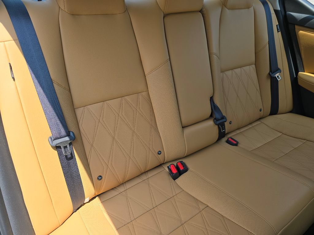 Used 2023 Nissan Sentra SV w/ SV Premium Package FWD image 17
