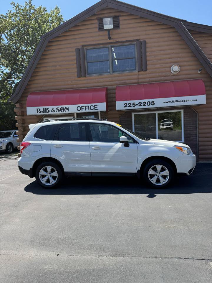 Used 2016 Subaru Forester 2.5i Limited AWD/4WD image 2