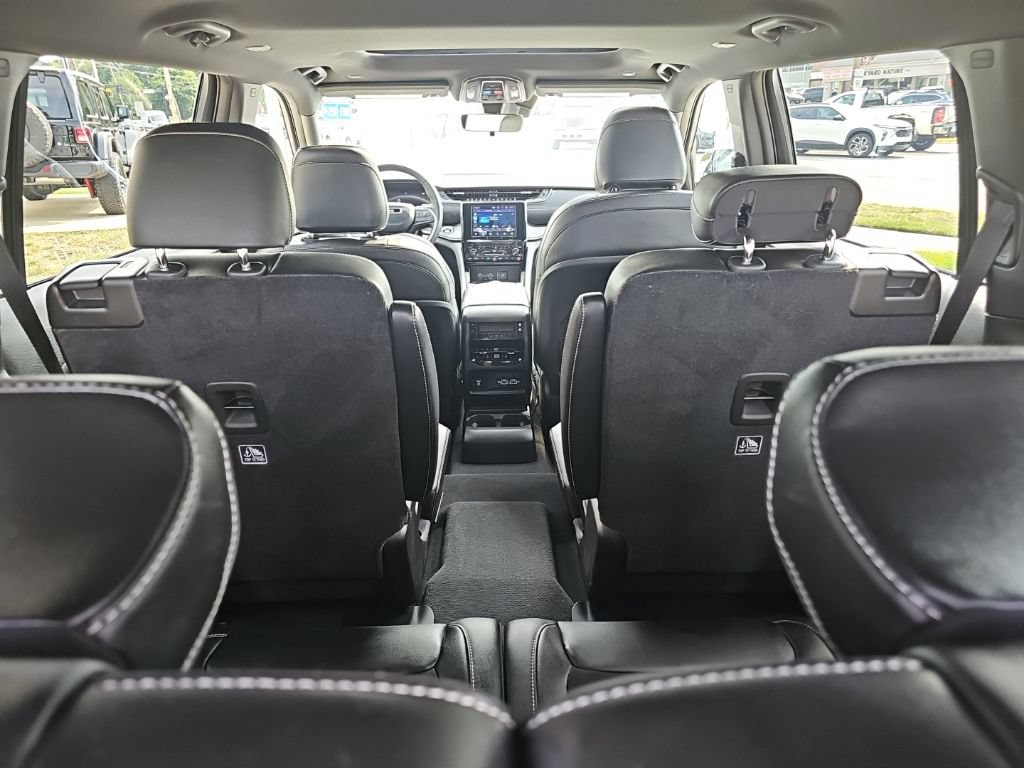 Certified 2025 Jeep Grand Cherokee L Altitude AWD/4WD image 26