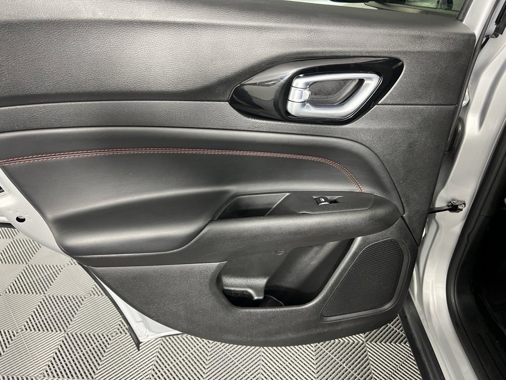 Used 2024 Jeep Compass Trailhawk image 23