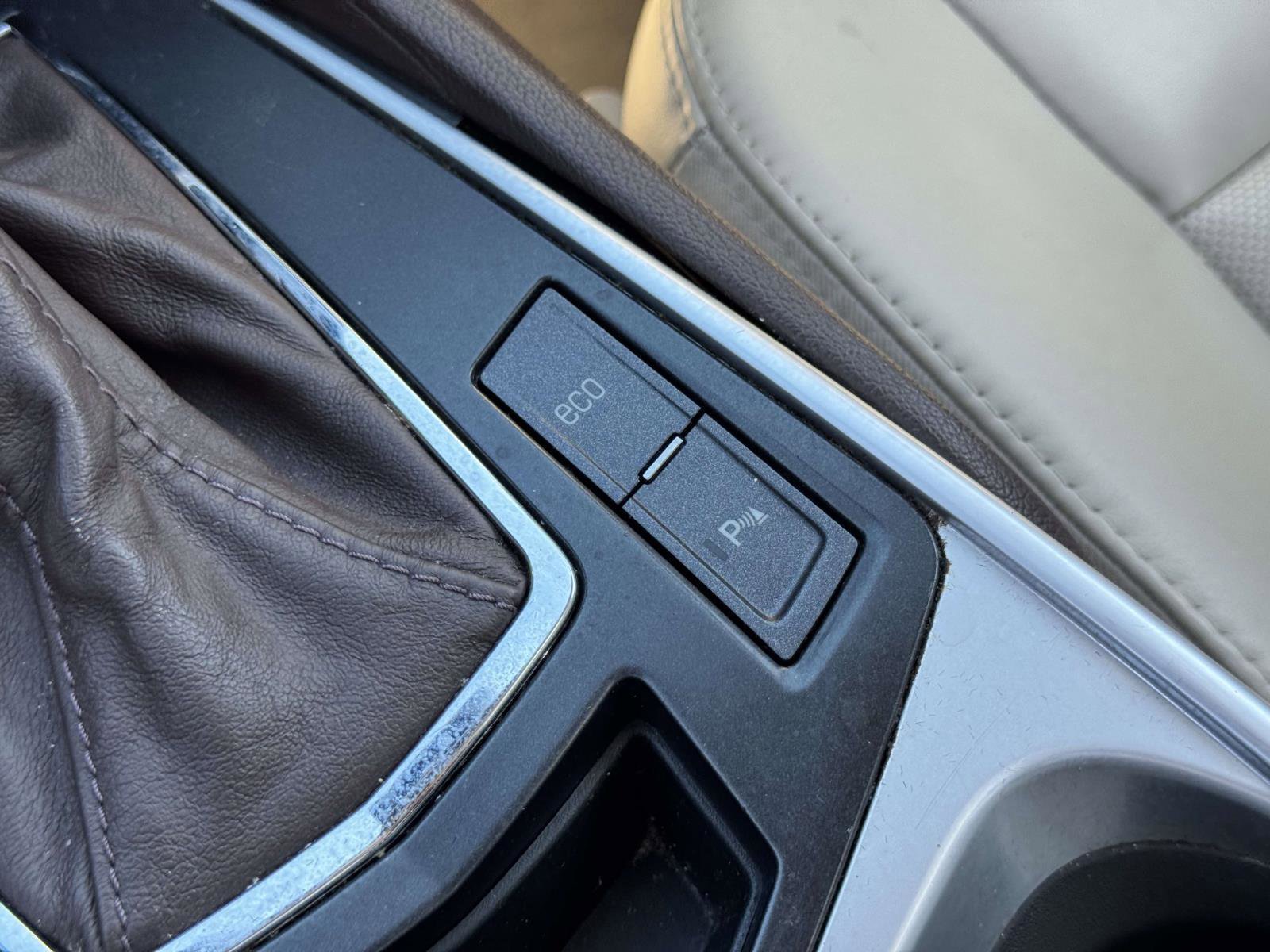 Used 2016 Cadillac SRX Luxury image 31