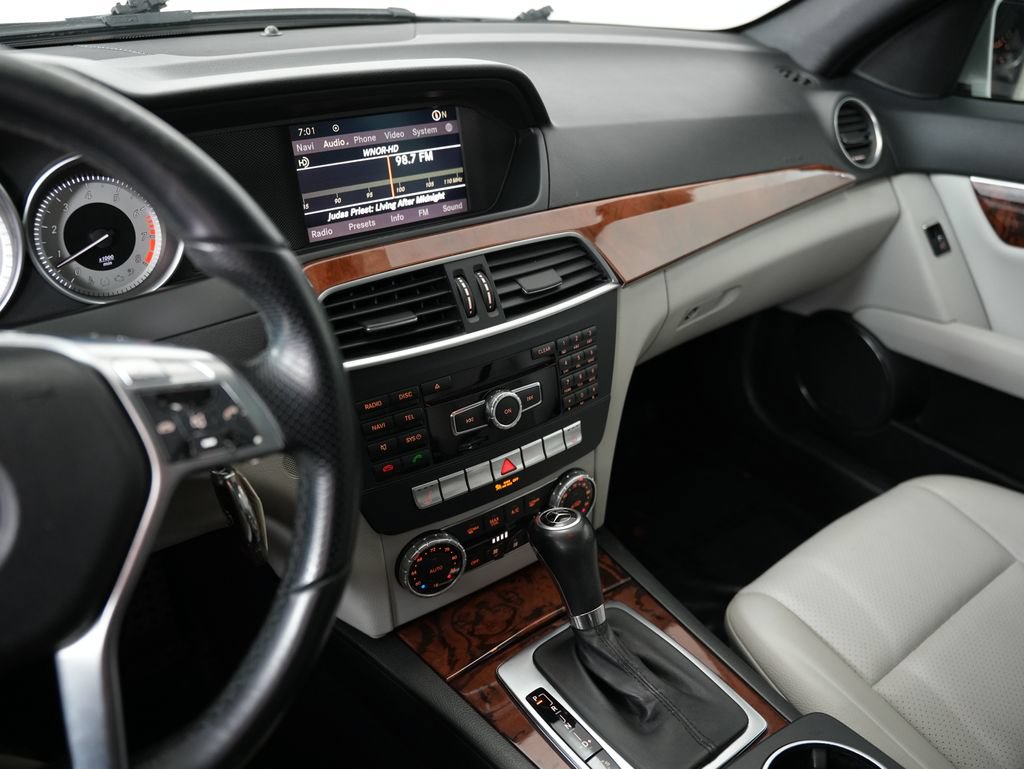 Used 2012 Mercedes-Benz C 300 4MATIC Sedan w/ Premium 1 Pkg image 18