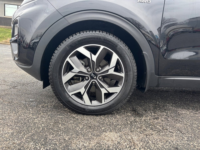 Used 2021 Kia Sportage EX w/ EX Technology Package image 32