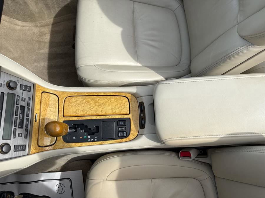 Used 2004 Lexus SC 430 Convertible image 25