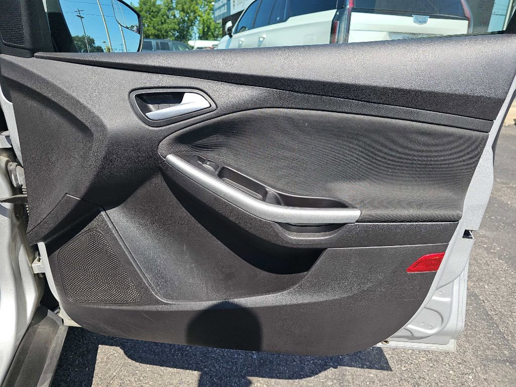 Used 2012 Ford Focus SE image 52