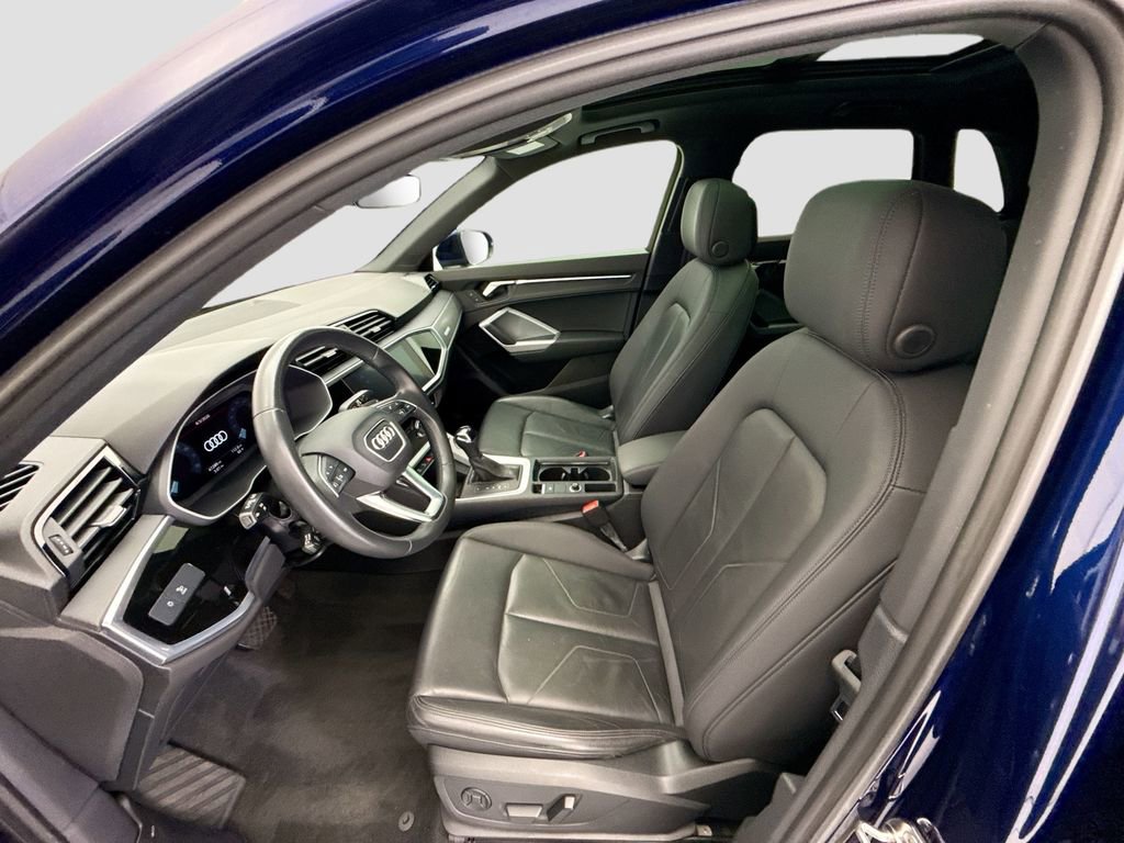 Used 2022 Audi Q3 2.0T Premium Plus w/ Premium Plus Package image 17