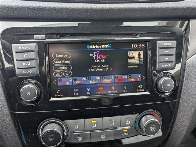 Used 2020 Nissan Rogue Sport S image 15