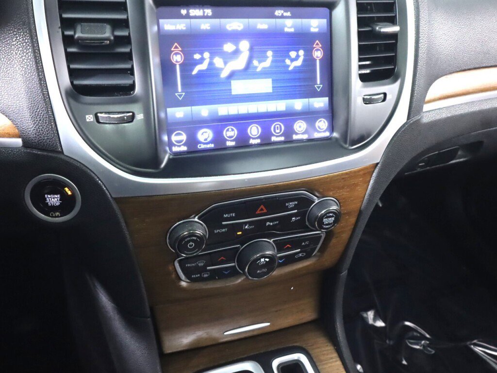 Used 2018 Chrysler 300 C w/ Safetytec Plus Group image 15