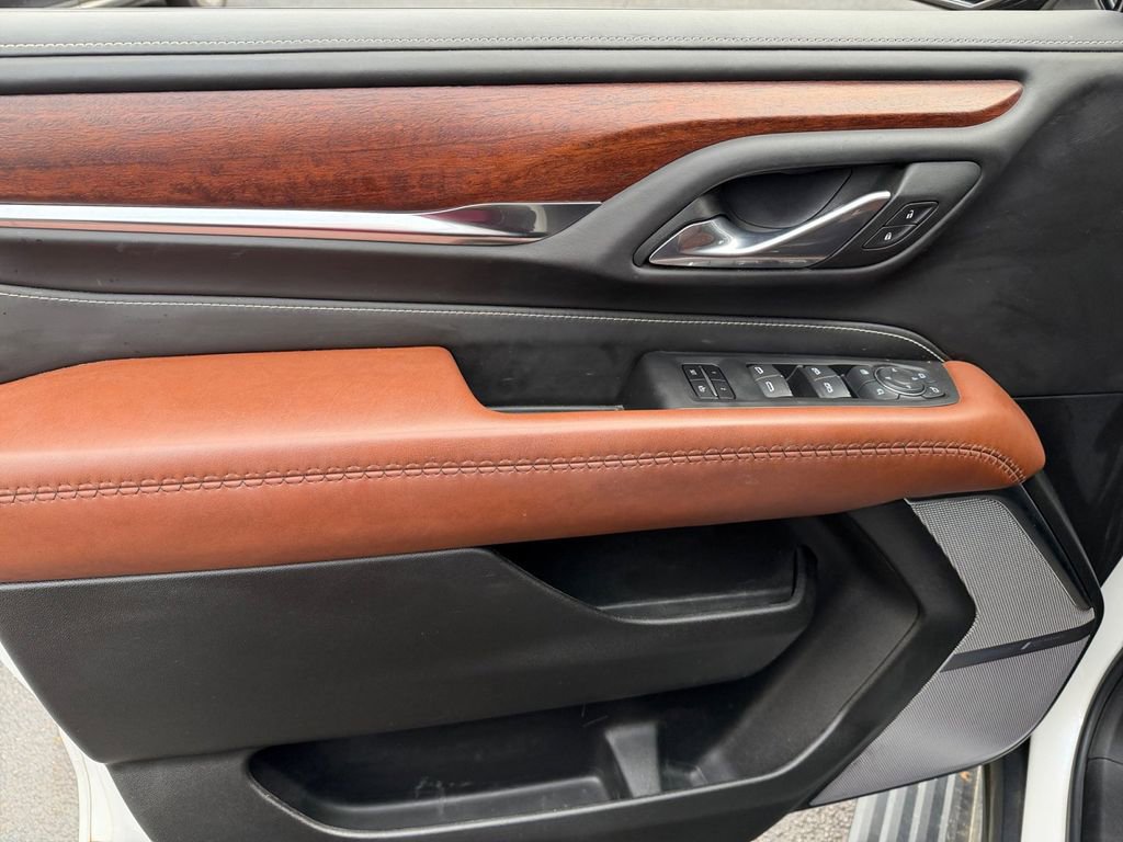 Used 2024 GMC Yukon XL Denali Ultimate image 11