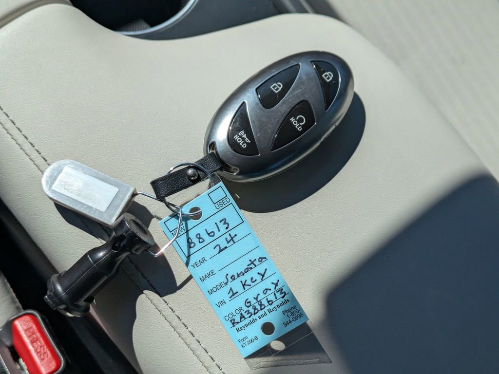 Used 2025 Hyundai Elantra Sport image 34