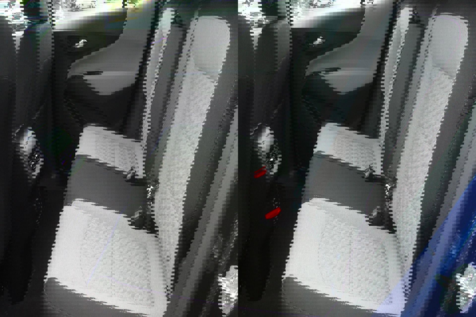 Certified 2023 Chevrolet Equinox LS image 17